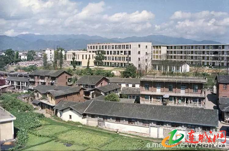 连城人口_宫锁连城(2)